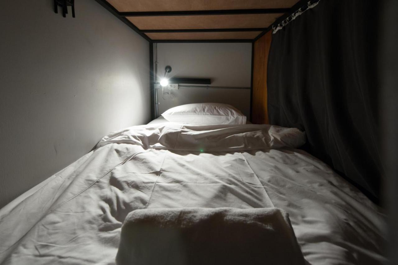 4Share Hostel (Adults Only) Bangkok Eksteriør billede