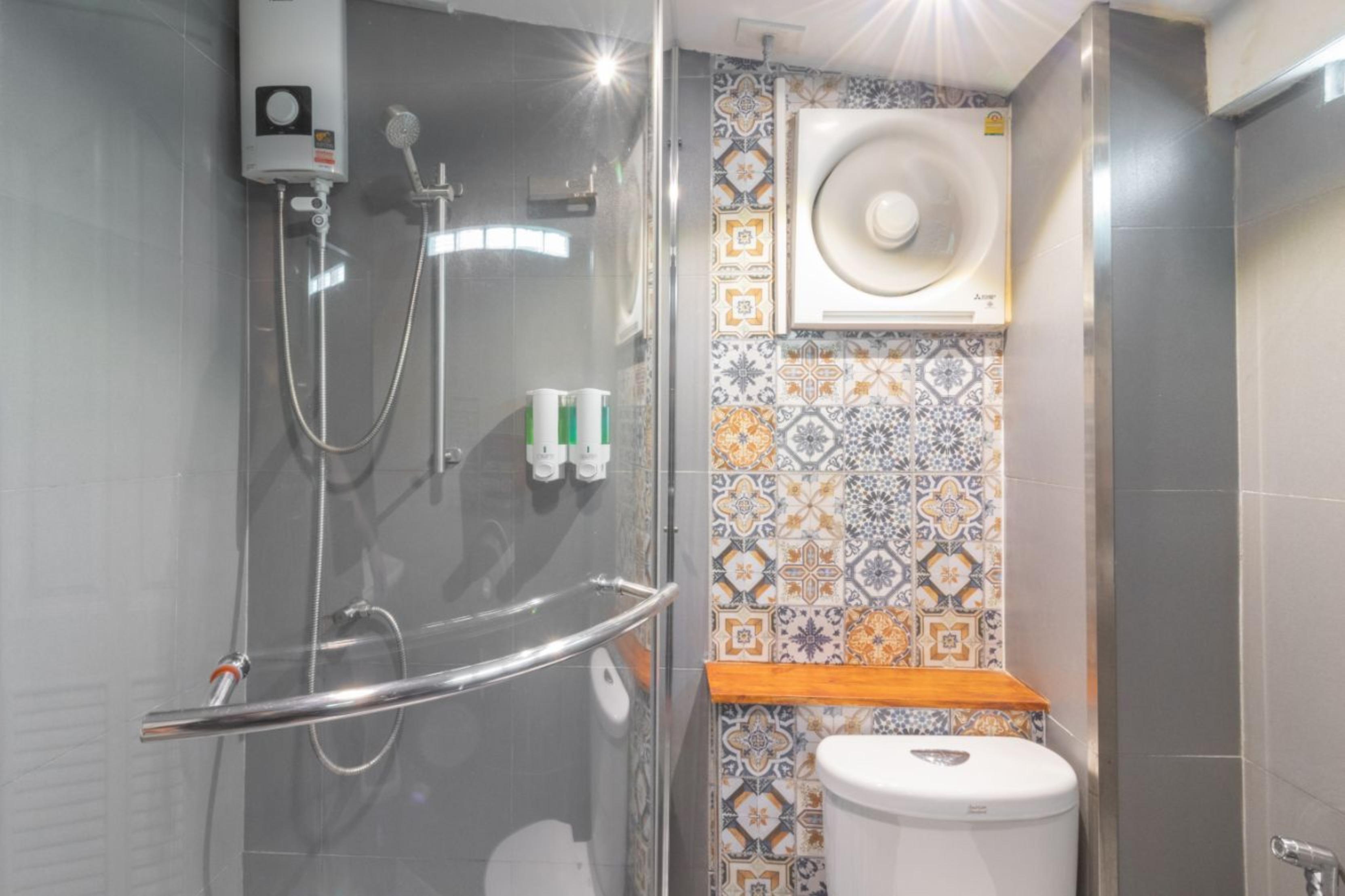4Share Hostel (Adults Only) Bangkok Eksteriør billede